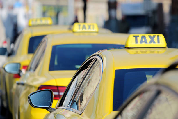 Why Local Taxi Service Is Better Than Uber in Noida